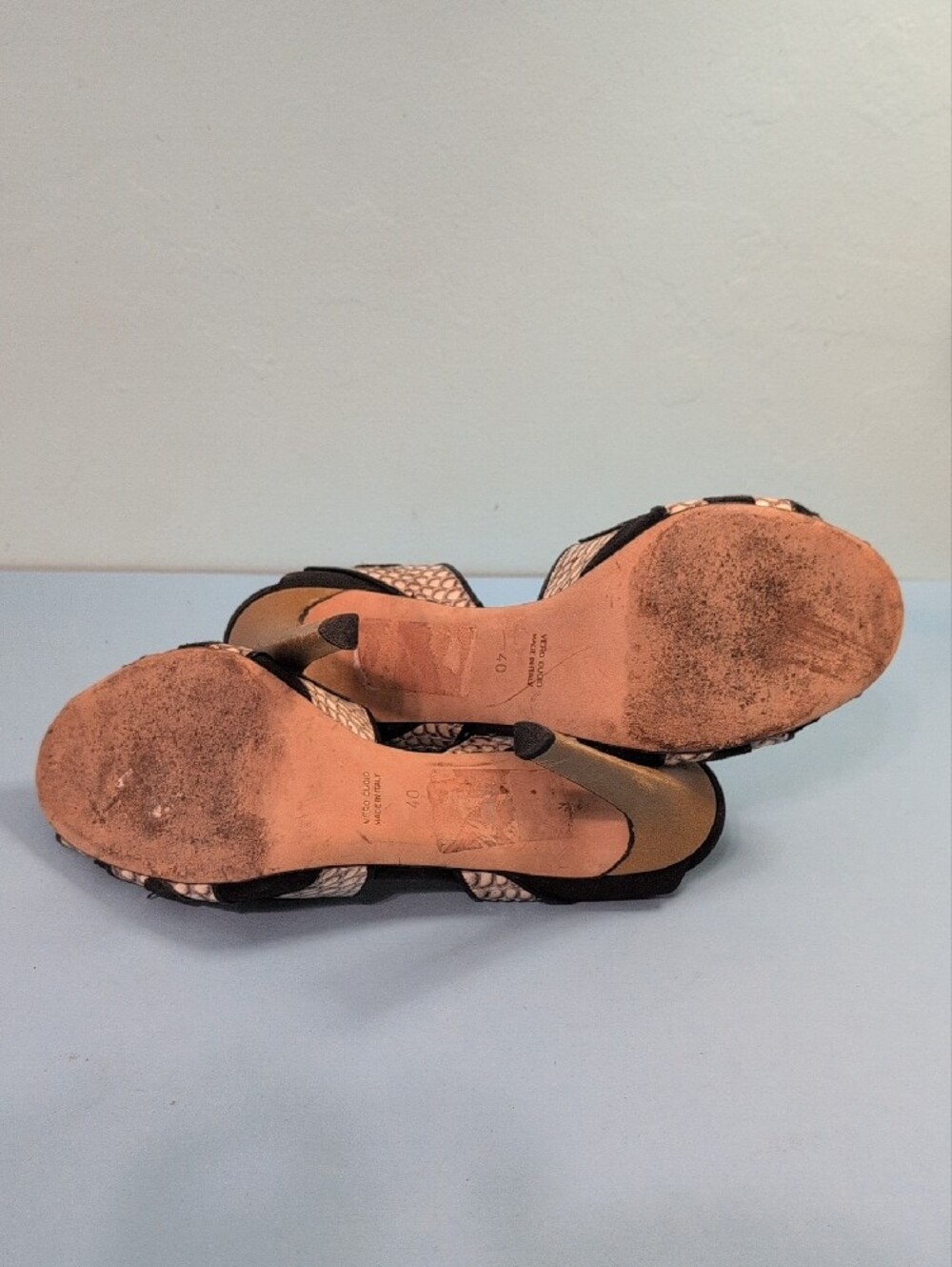 Crissie Morris, Vintage, Black/Beige Leather Geometric Cutout Heels, Sz 40 (9.5) - Picture 5 of 9